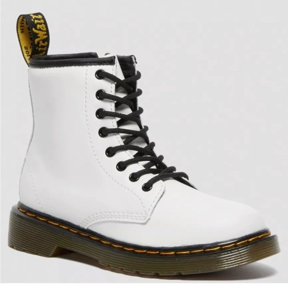 Girls 1460 J Dr. Martens size 3 White boots - Picture 1 of 7